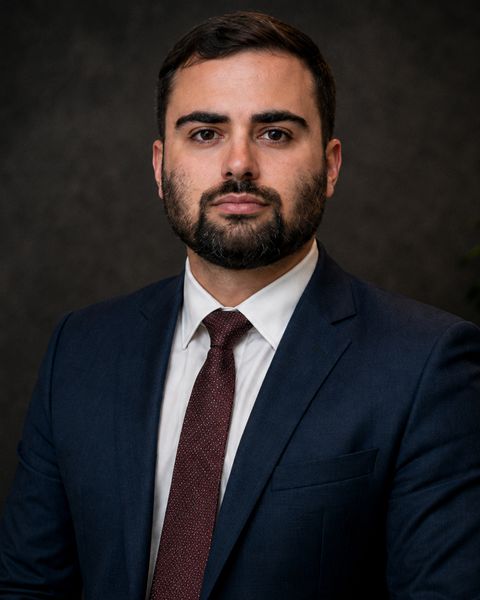Guilherme Mesquita Estêves, advogado, em retrato profissional